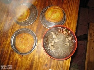 肥腸粉配鍋魁，川味小吃的最佳拍檔，吃過的人都說好