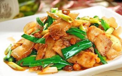 四川風(fēng)味小吃蒜苗回鍋肉，你吃過(guò)了嗎？