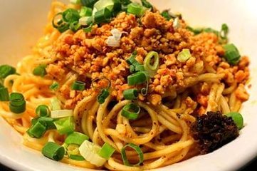 陜西面食好吃的訣竅在這，油潑辣子做的好，面食咋做都好吃！