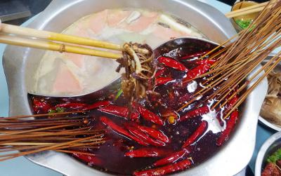四川串串香技術(shù)培訓(xùn)哪里好？蜀味緣菜品腌粉的配方教學(xué)
