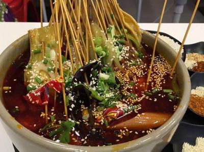 冷鍋串串培訓(xùn)機(jī)構(gòu)哪家味道好？蜀味緣味道正宗現(xiàn)涮現(xiàn)食