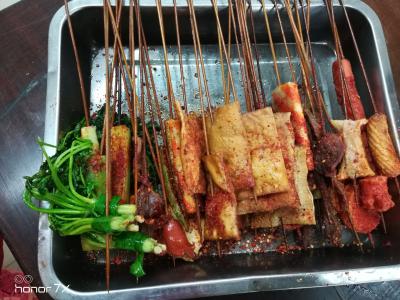 油炸串串香技術(shù)培訓(xùn)要收多少學(xué)費？沒有時間限制
