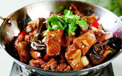 成都干鍋技術(shù)培訓(xùn)學(xué)校哪里專業(yè)？靠譜項(xiàng)目
