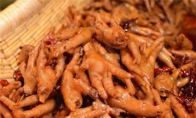 成都現(xiàn)撈鹵菜技術(shù)培訓(xùn)學(xué)校哪里好？學(xué)員親身反復(fù)鹵制菜品