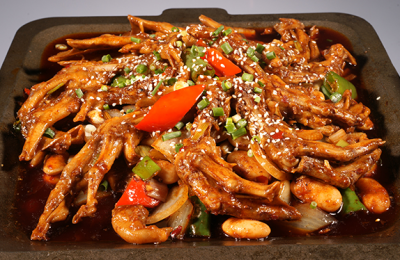 麻辣干鍋技術(shù)培訓(xùn)哪里一對(duì)一培訓(xùn)？全程由學(xué)生親自動(dòng)手
