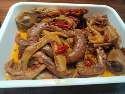 四川麻辣鴨脖技術(shù)培訓(xùn)哪家好？鴨脖技術(shù)培訓(xùn)學(xué)校