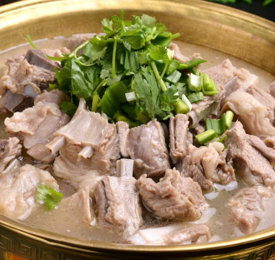 成都餐飲技術(shù)培訓(xùn)學(xué)校，學(xué)習(xí)羊肉湯技術(shù)哪里比較好？
