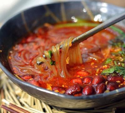 成都餐飲培訓(xùn)學(xué)校，重慶酸辣粉培訓(xùn)哪家好？