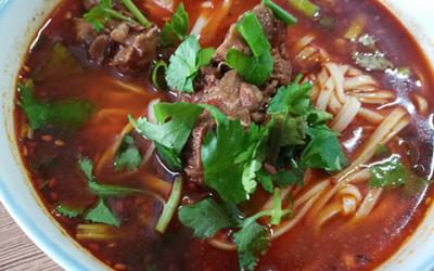 成都開面館哪里培訓(xùn)好？ 麻辣牛肉面技術(shù)培訓(xùn)