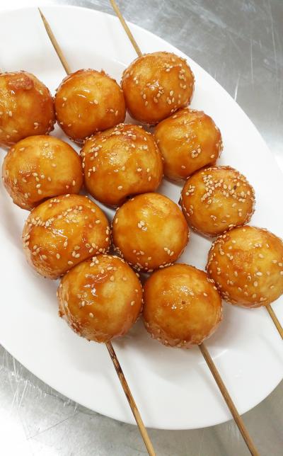 成都哪里學(xué)習(xí)正宗小吃技術(shù)？ 街邊糖油果子技術(shù)培訓(xùn)
