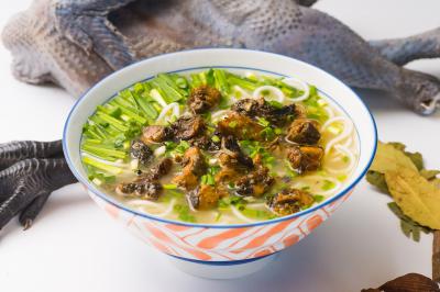 想學(xué)烏雞米線技術(shù)哪里有？
