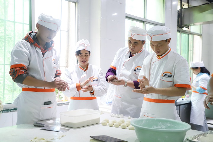 哪家早餐培訓學校哪家好？知名培訓機構(gòu)對比